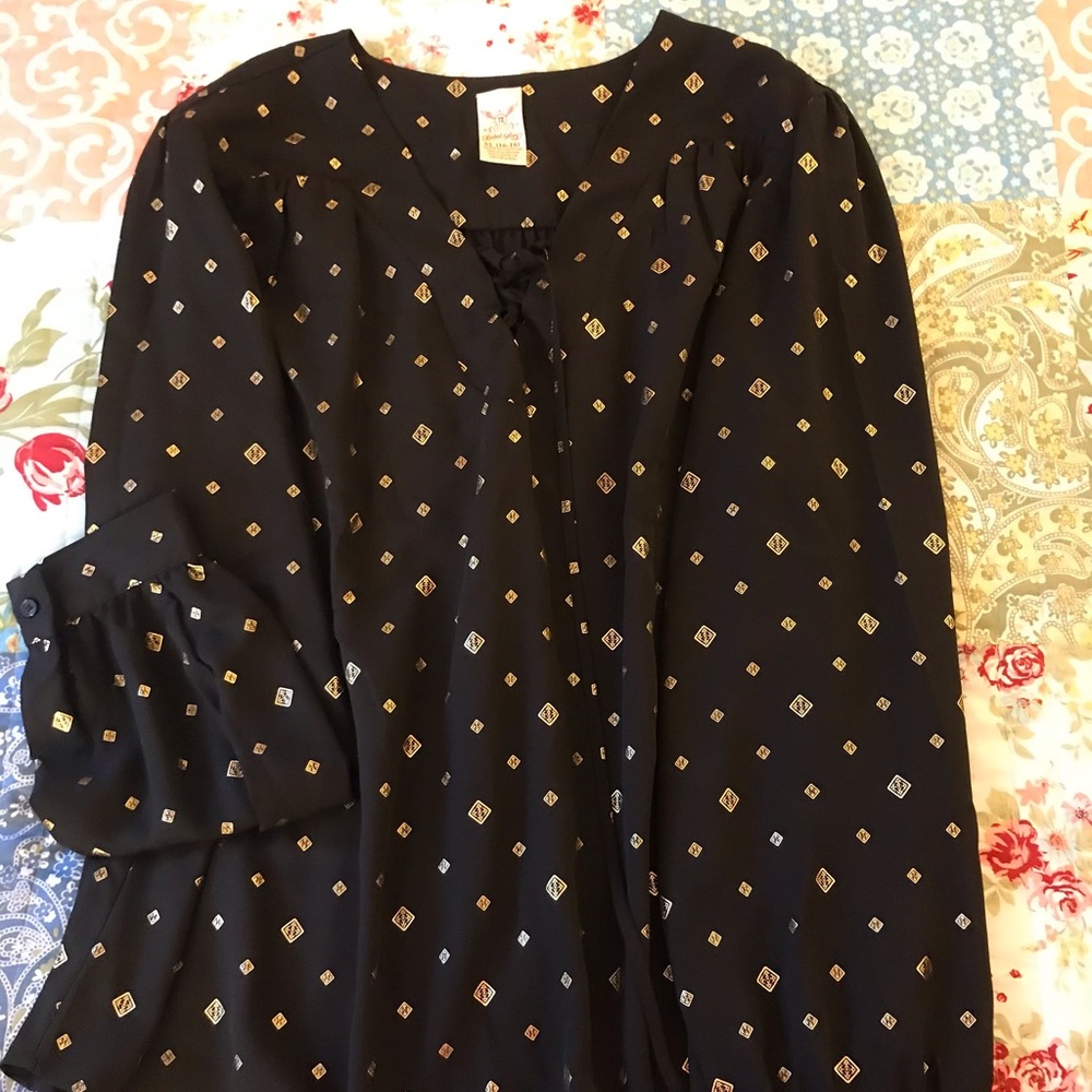 Beautiful Women’s Blouse